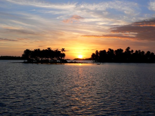 102- Coucher de soleil au lagon bleu 